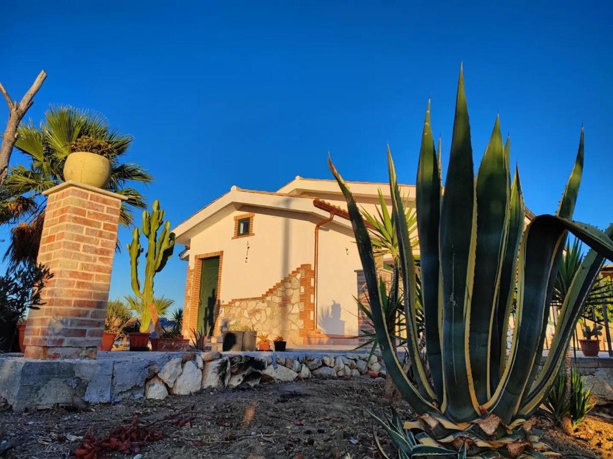 فيلا Il Casale Di Bovo Marina مونتاليغرو المظهر الخارجي الصورة