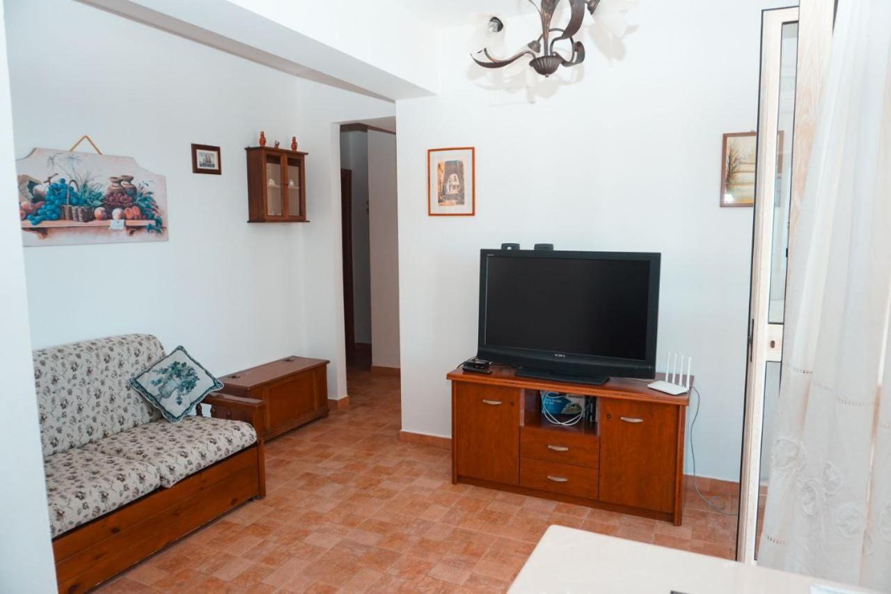 فيلا Il Casale Di Bovo Marina مونتاليغرو الغرفة الصورة
